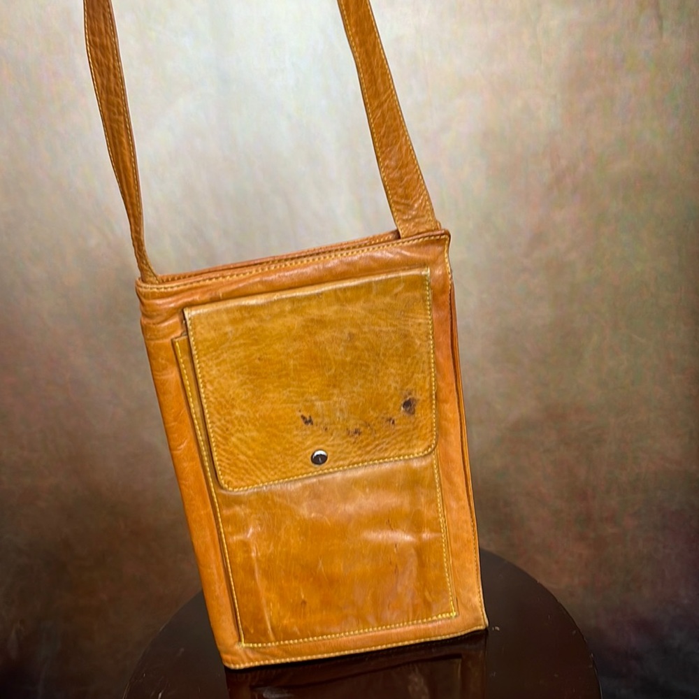 Vintage leather crossbody